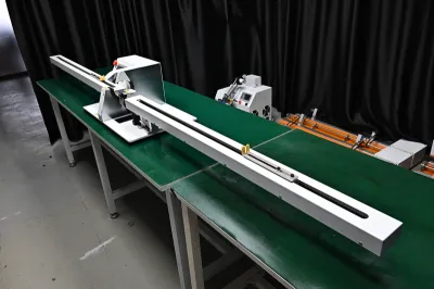 胶带缠绕机 + 双面拉丝 JW-303KL-1m Thumb