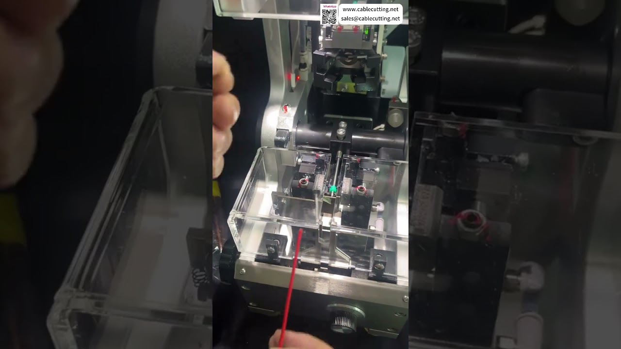 半自动防水插头插入导轨送料顺畅流程自动工具设置