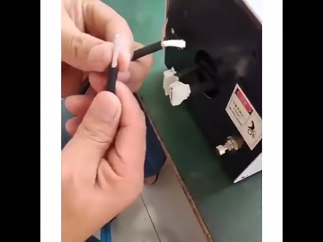 Professional Semi Automatic Electronic Wire Cable Shield Braid Brushing & Twisting Machine   1 8mm